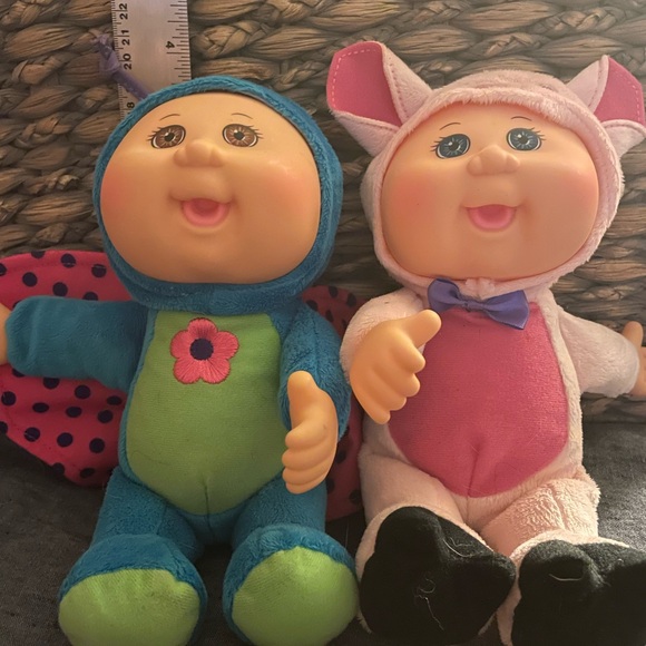 Lot: 1 American Girl, 1 baby alive, 4 baby dolls, 2 cabbage cuties and more! - Picture 5 of 13